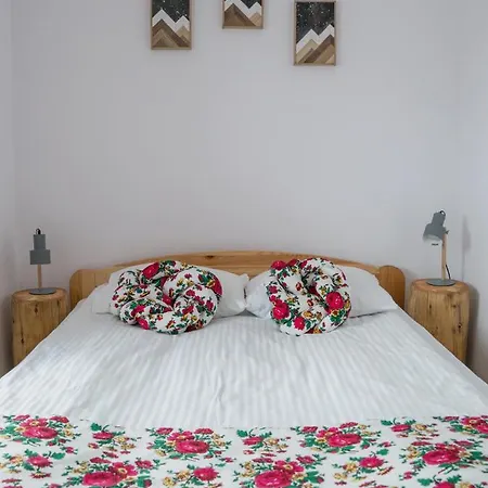 Zwijaczowka 3* זקופאנה