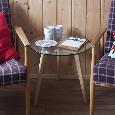 לינה וארוחת בוקר Zwijaczowka זקופאנה