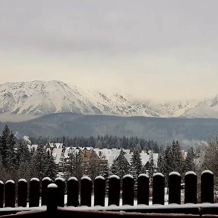 Zwijaczowka לינה וארוחת בוקר 3*