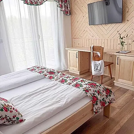 Zwijaczowka Panzió 3*