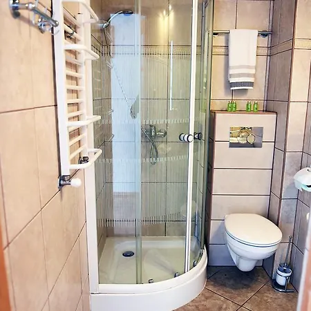 Zwijaczowka Отель типа 